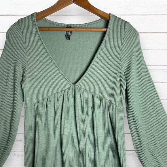 ALYA Francesca's Women's Sage Green Textured Babydoll Dress Size S - Picture 4 of 6